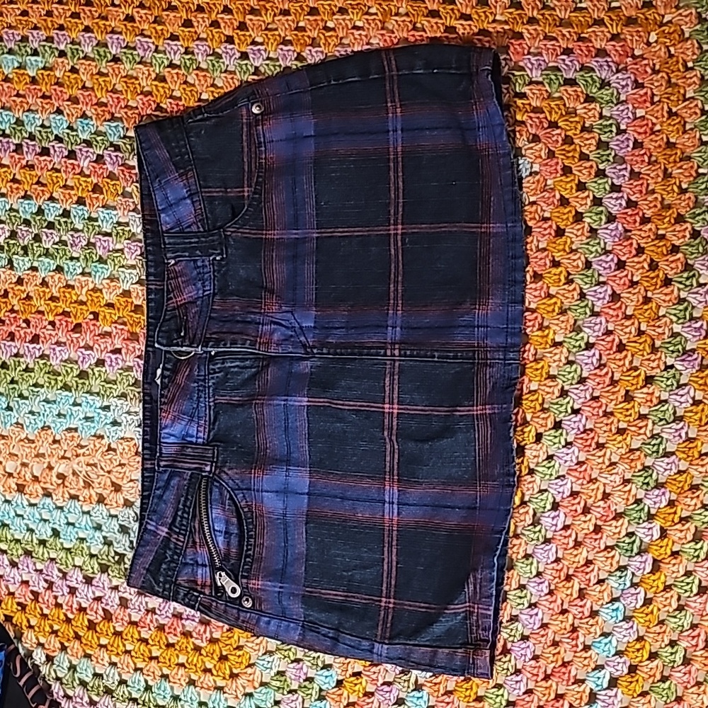 Plaid mini skirt